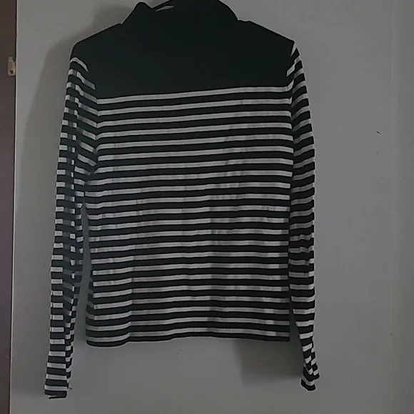 J Crew women's long sleeve - Picture 2 of 3